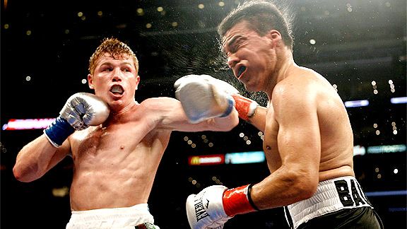 Lead Hook Saul Alvarez